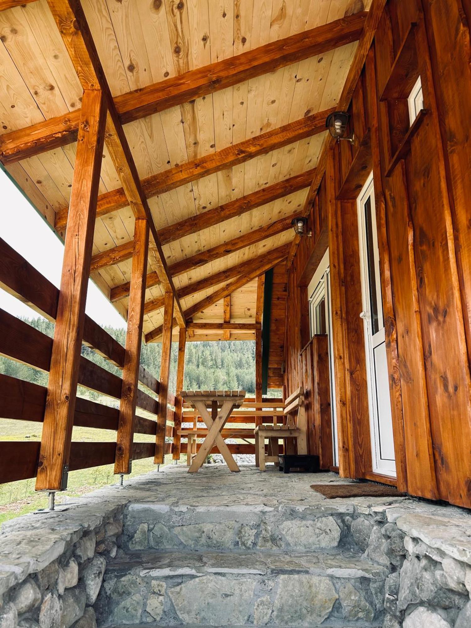 Nomad Lodge Zminica Žabljak Extérieur photo